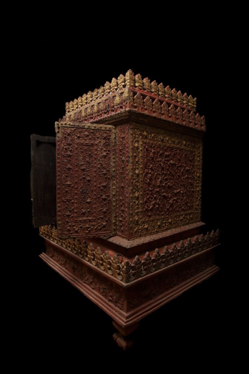 #buddhistchest #chest #biblecheset #antiquebuddhas #antiquebuddha